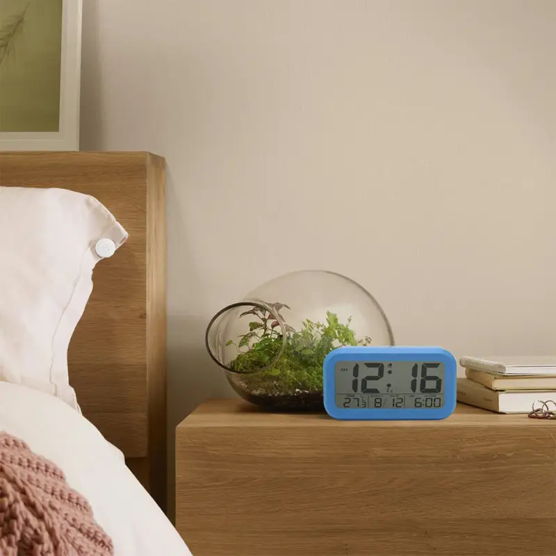 Smart light LCD alarm clock