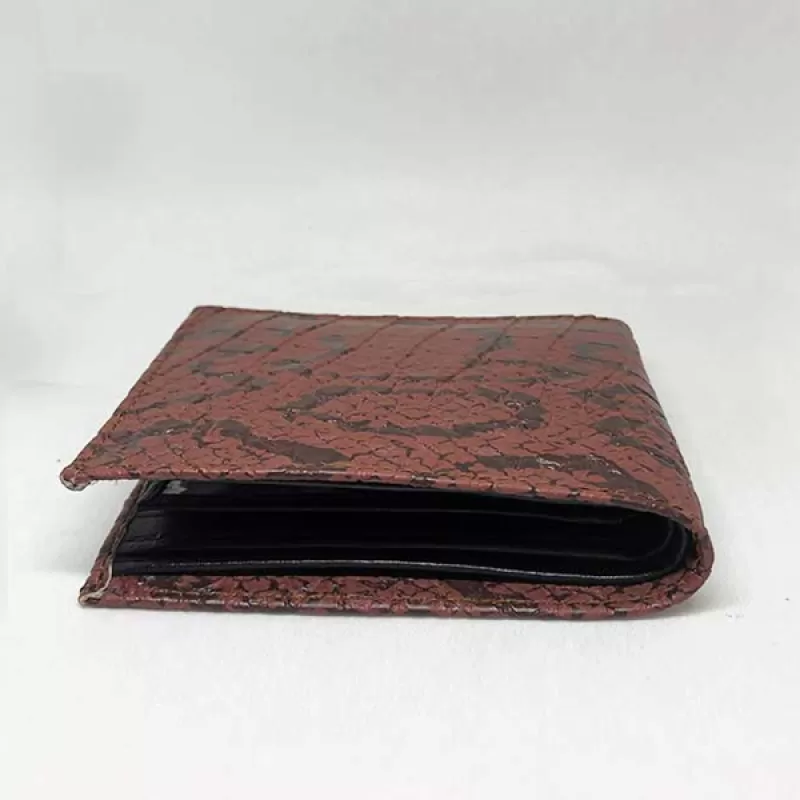 Men’s Leather Wallet (Textured Snake Pattern)