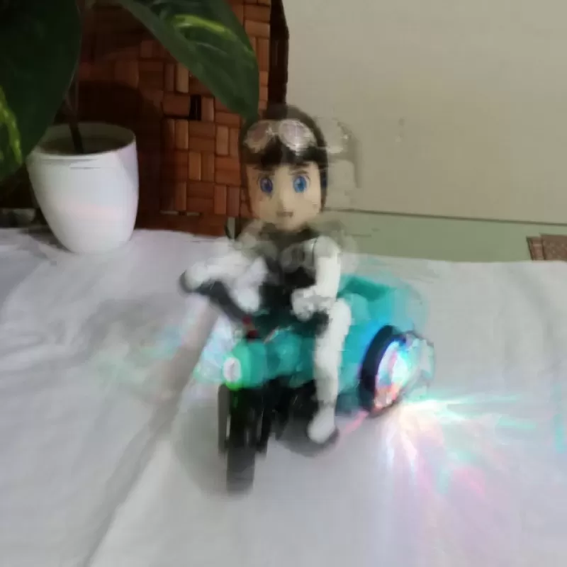 DIDAI Tricycle Stunt - Light, Music and Doll