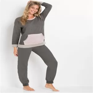 BPC Bonprix – Sporty pajamas with contrasting colored stripes