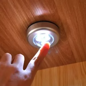 Self Adhesive LED Under Cabinet Light Battery Powered Wireless Closet Light