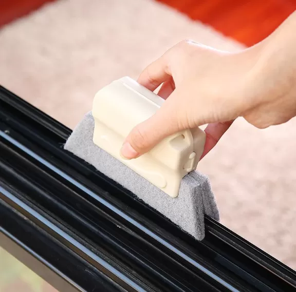 https://www.oshi.pk/images/products/multipurpose-window-groove-cleaning-brush-removable-brushes-for-cleaning-door-windows-glass-cleaning-brush-for-all-corners-and-gaps-14264-850.webp