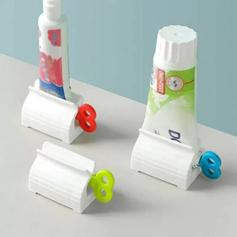 Squeezer for Toothpaste Rolling