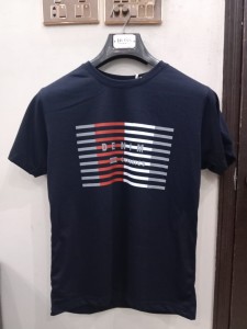 1 x Best Quality Plain Half Sleeve Printed T-shirt for Men/Boys