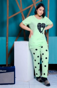 Hearts Printed with Dotted Style Pajama Half sleeves night suit for her 