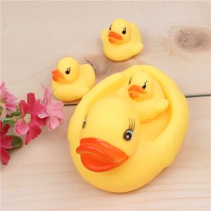 Pack Of 4 - Cute Duck Set Kids Bath Toy