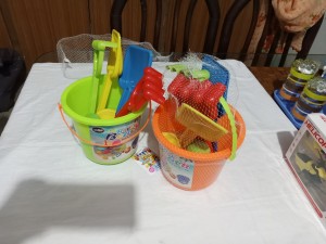 Toy Bucket for Beach -  colorful 8pcs