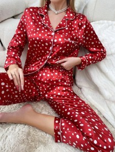 Valerie introduces Clarissa women's nightwear/sleepwear night suit