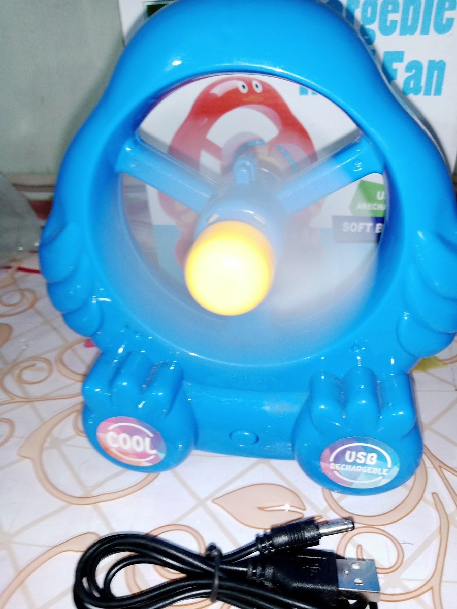 Mini Rechargeable Fan with cord and rechargeable battery
